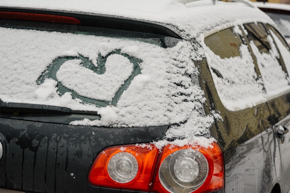 Сильный снег прогнозируется местами по Псковской области 27 ноября