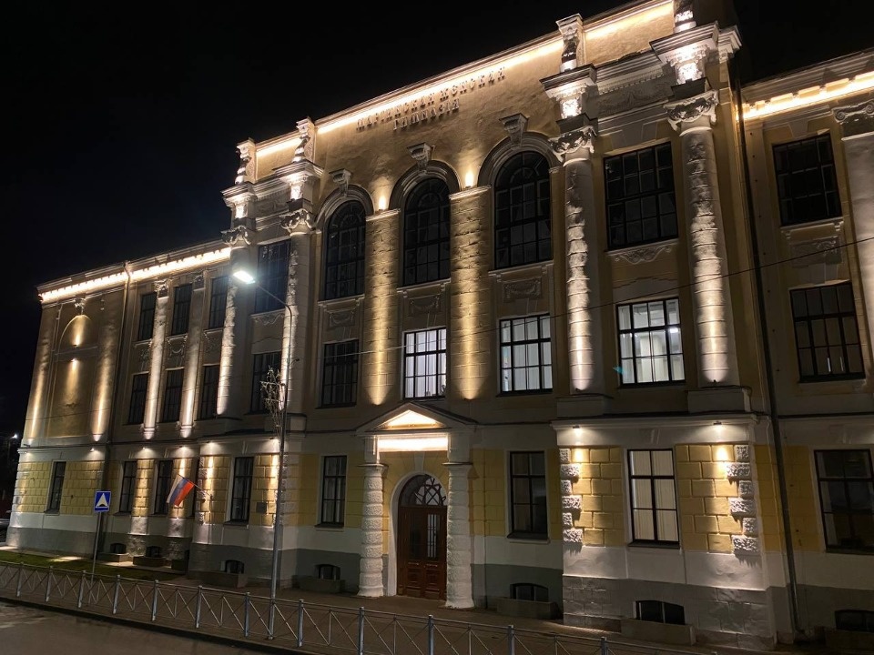 В центре Пскова тестируют архитектурную подсветку