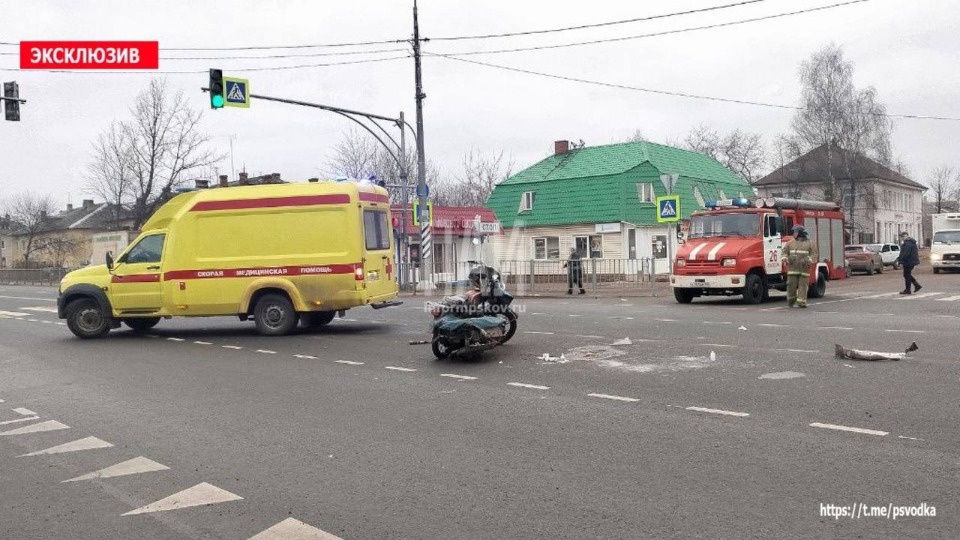 Мотоциклисту оторвало руку в результате ДТП в Пустошке Мотоциклисту оторвало руку в результате ДТП в Пустошке