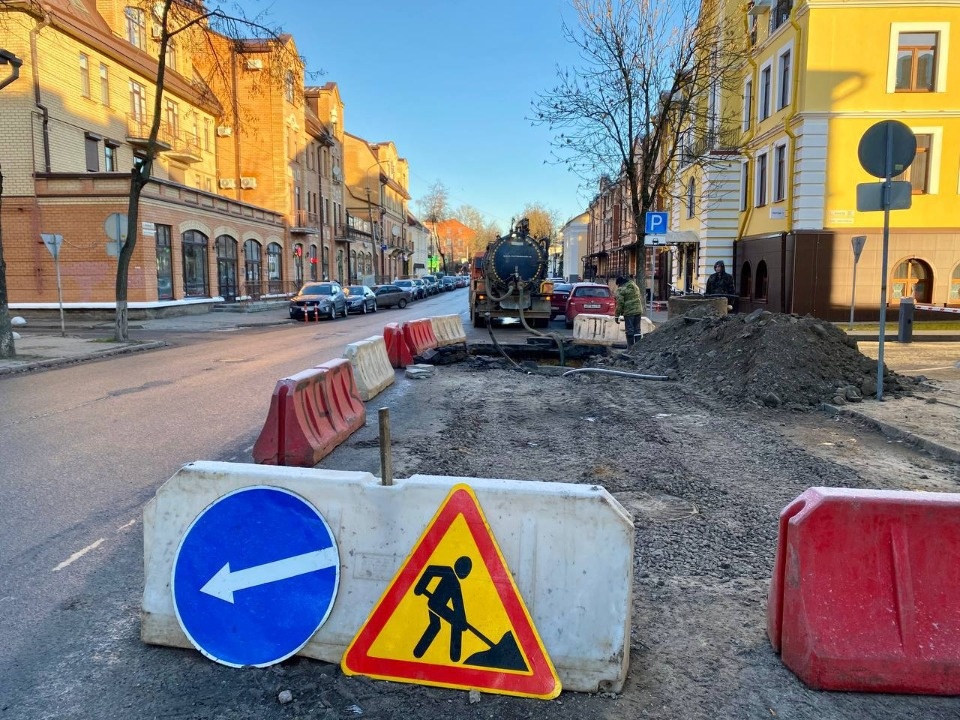 Работы по инженерным сетям на улице Некрасова в Пскове завершат к лету 2025 года