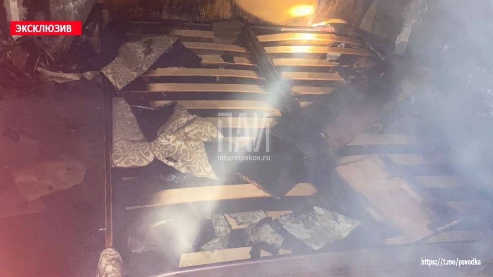 Дом удалось спасти пожарным в Пыталовском районе Дом удалось спасти пожарным в Пыталовском районе