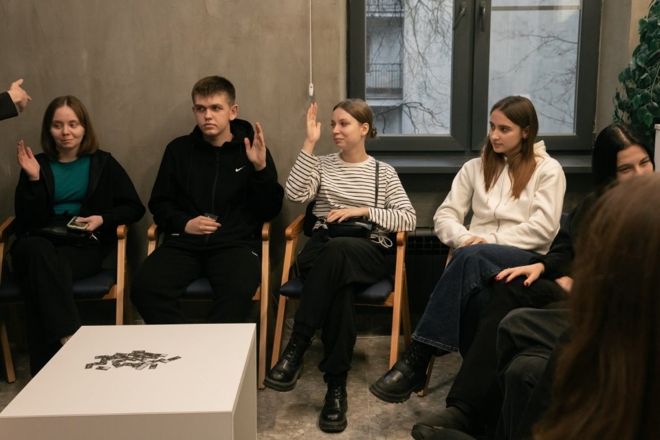 Про «Кадры»