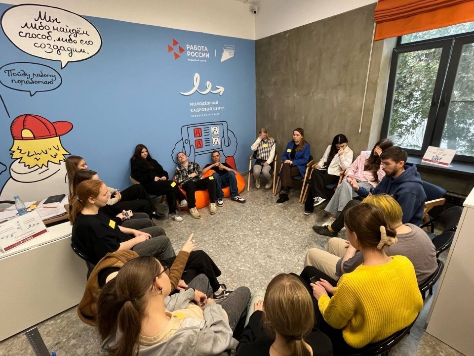 Про «Кадры»