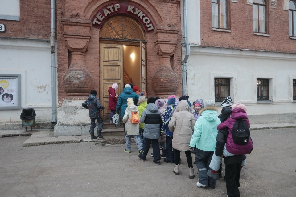 Куклы на гастролях 