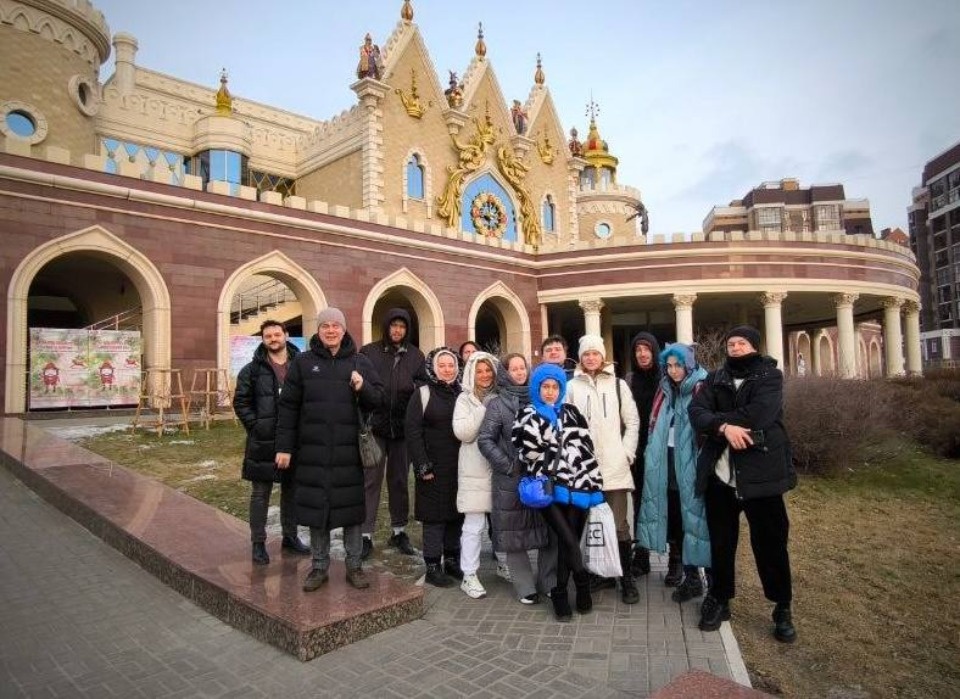 Псковский театр представил в Казани спектакль «Амфитрион» Псковский театр представил в Казани спектакль «Амфитрион»