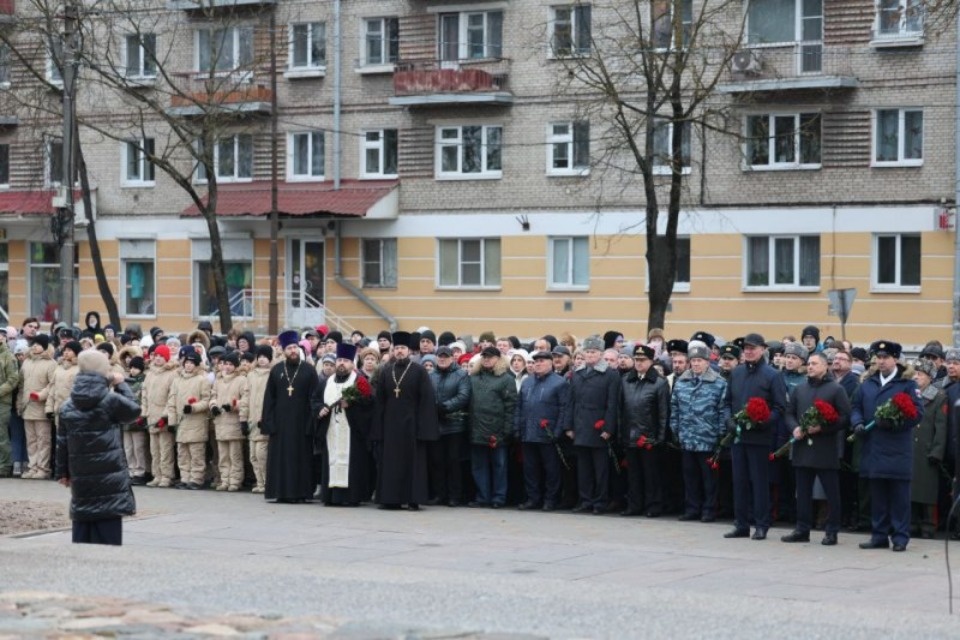 В Пскове в День Героев Отечества почтили память защитников Родины В Пскове в День Героев Отечества почтили память защитников Родины