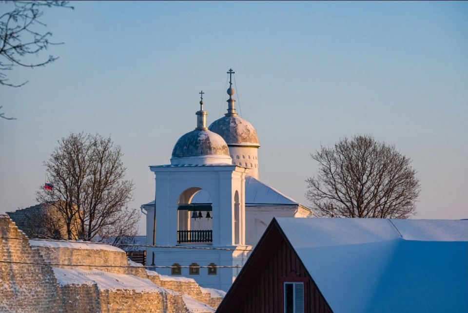 Изборский музей-заповедник рассказал о режиме работы объектов на новогодних праздниках