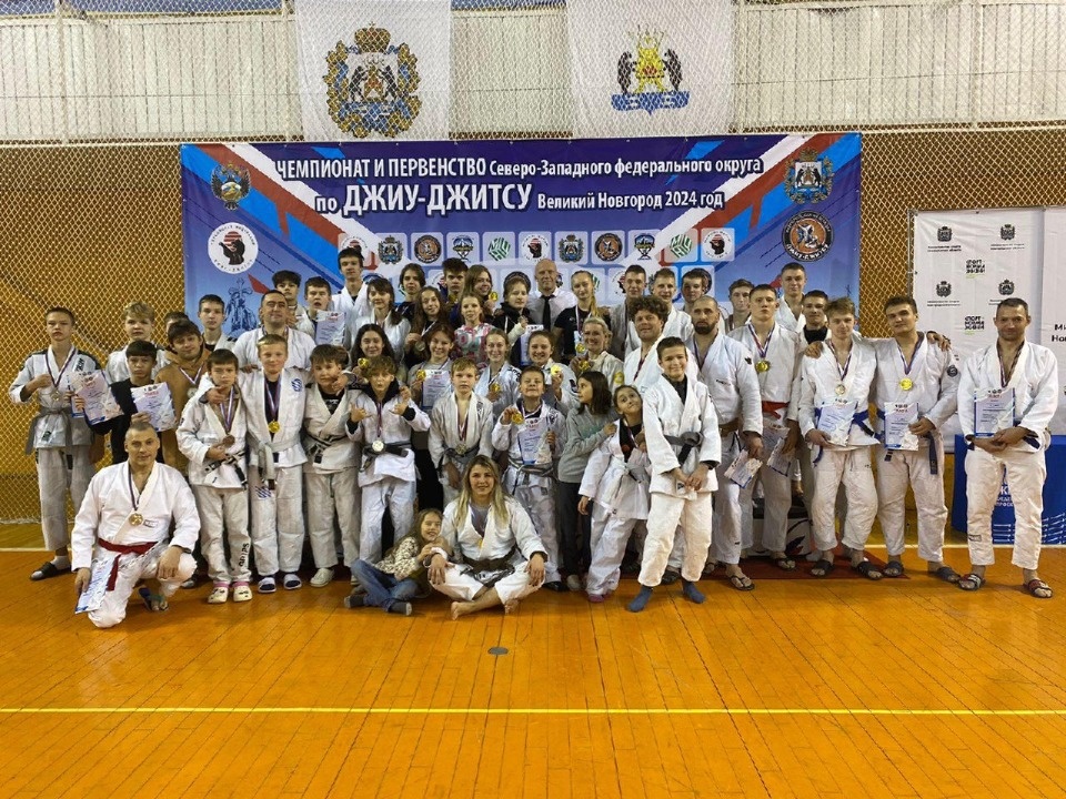 72 медали завоевали псковские спортсмены на чемпионате и первенстве СЗФО по джиу-джитсу