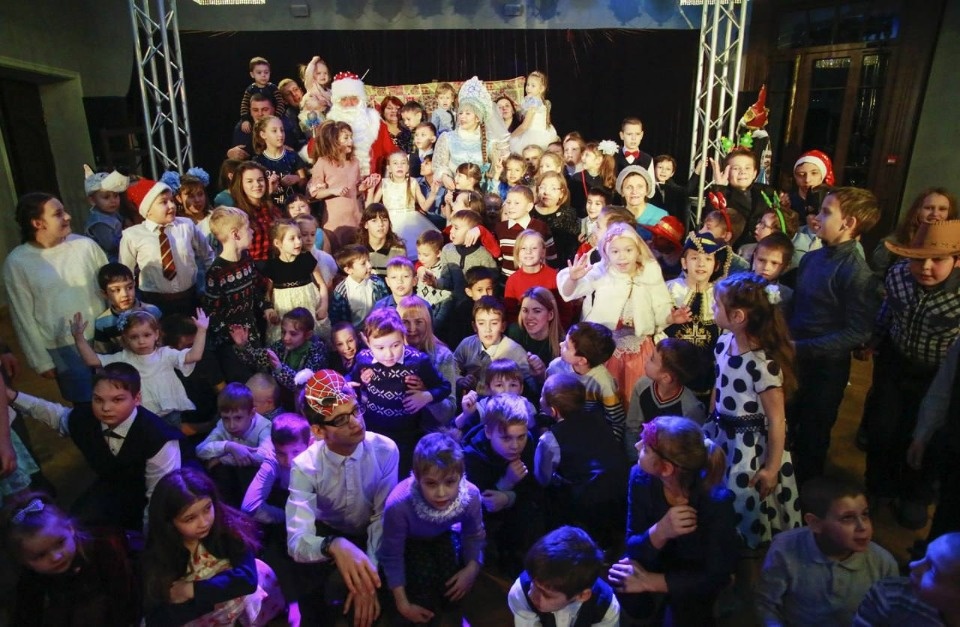 32 тысячи юных псковичей получат сладкие новогодние подарки 32 тысячи юных псковичей получат сладкие новогодние подарки