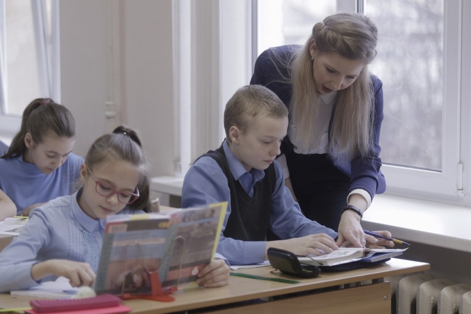 Более 100 советников директоров по воспитанию работают в образовательных организациях Псковской области