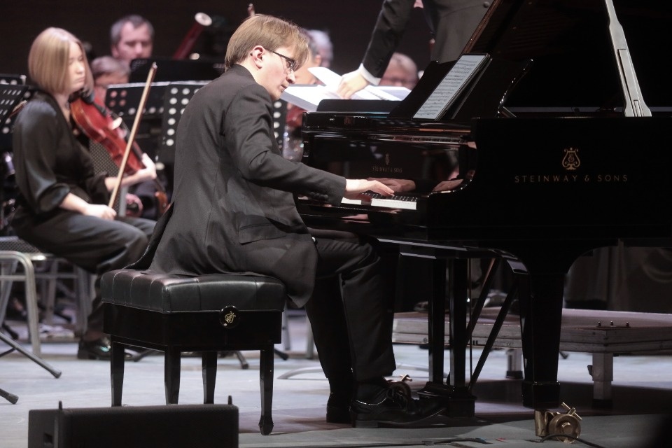 Неоконченная симфония Неоконченная симфония