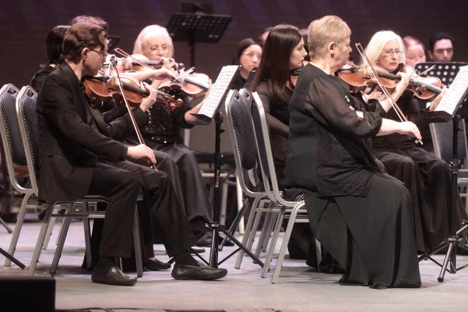 Неоконченная симфония Неоконченная симфония