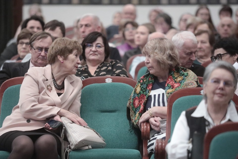 Неоконченная симфония Неоконченная симфония