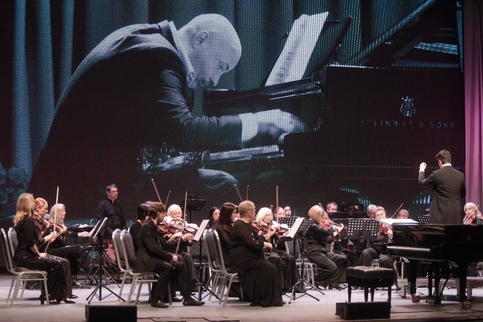 Неоконченная симфония Неоконченная симфония