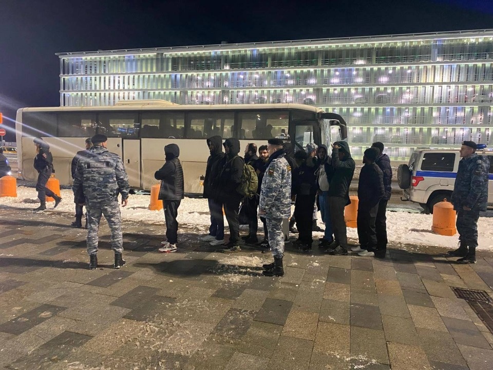 Полицейские из Псковской области выдворили из России 11 нелегалов