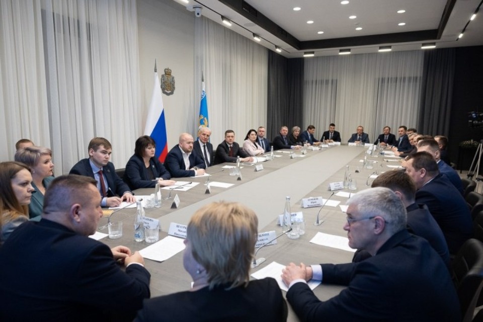 Итоговое совещанием с главами районов провел губернатор Псковской области Итоговое совещанием с главами районов провел губернатор Псковской области