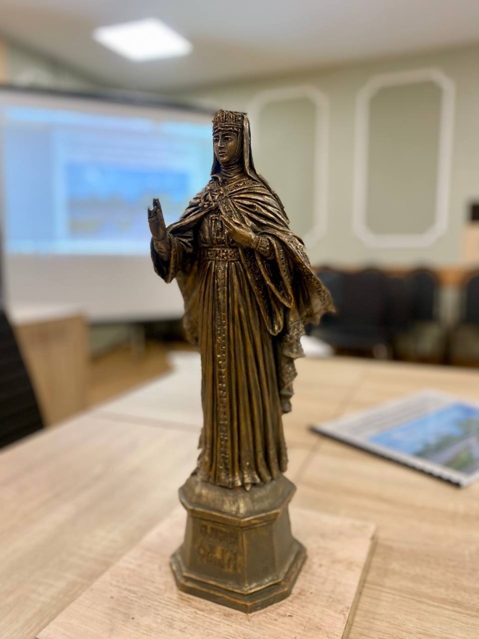 Градостроительный совет одобрил проект монумента княгине Ольге у здания аэропорта Пскова