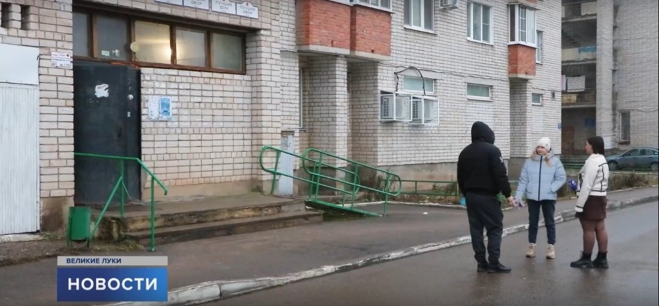 Два материала проверки по факту истории с запертыми животными составил участковый в Великих Луках