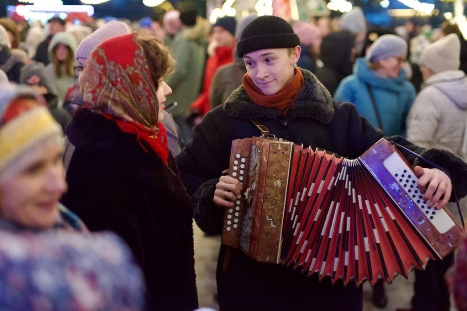 5000 человек посетили гуляния «Рождество начинается здесь» в Пскове
