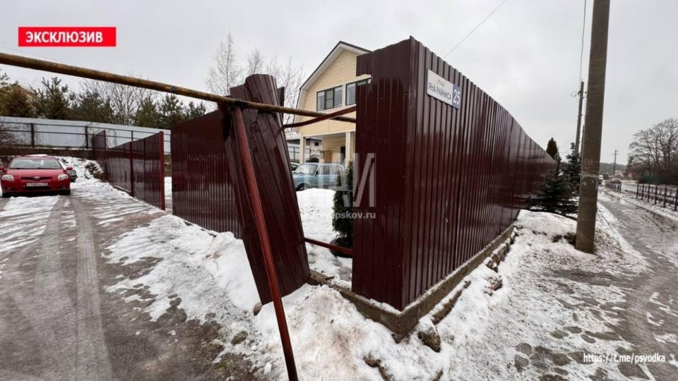  В Пскове грузовик повредил магистральный газопровод 