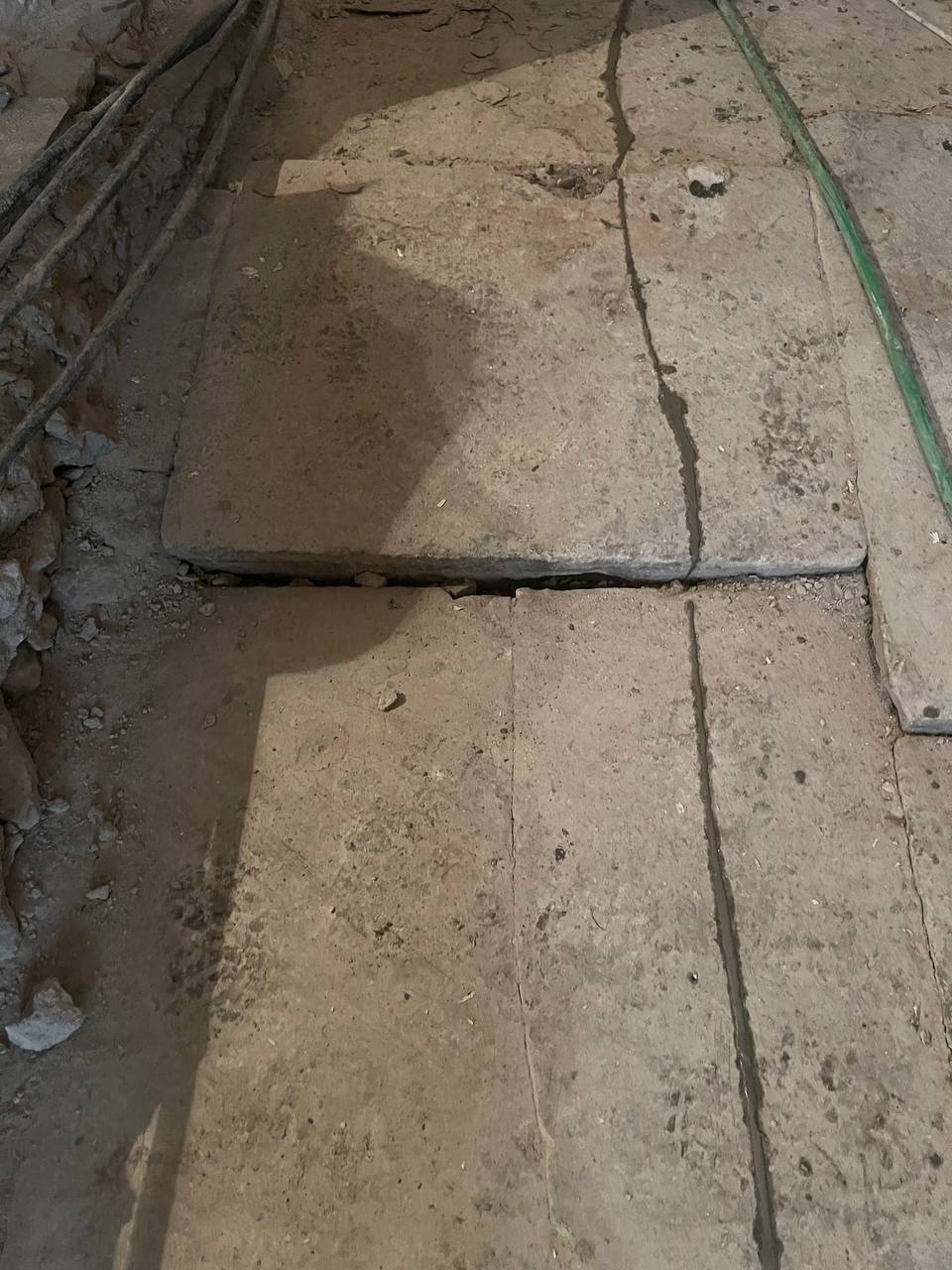 Реставраторы готовятся к работам со стенами и сводами Серафимовского придела Троицкого собора Пскова