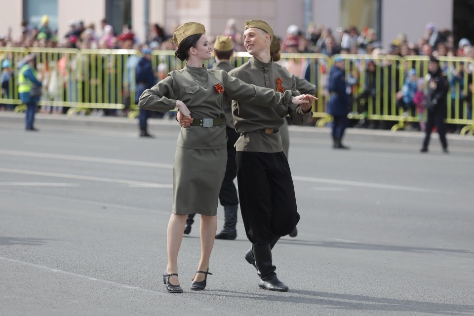К 9 мая Псков частично стилизуют под праздничную атмосферу 1945-го К 9 мая Псков частично стилизуют под праздничную атмосферу 1945-го