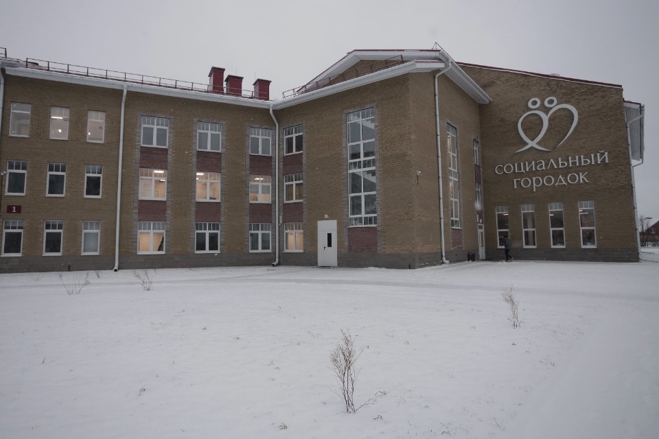 Награждение псковских ветеранов юбилейными медалями Награждение псковских ветеранов юбилейными медалями