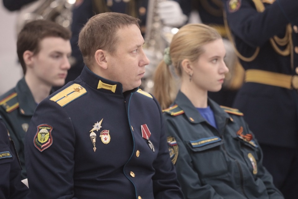 Награждение псковских ветеранов юбилейными медалями Награждение псковских ветеранов юбилейными медалями