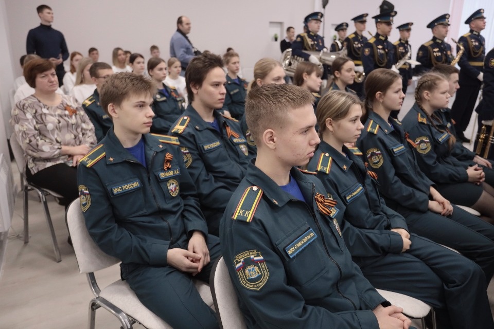 Награждение псковских ветеранов юбилейными медалями Награждение псковских ветеранов юбилейными медалями