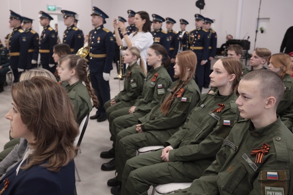 Награждение псковских ветеранов юбилейными медалями Награждение псковских ветеранов юбилейными медалями