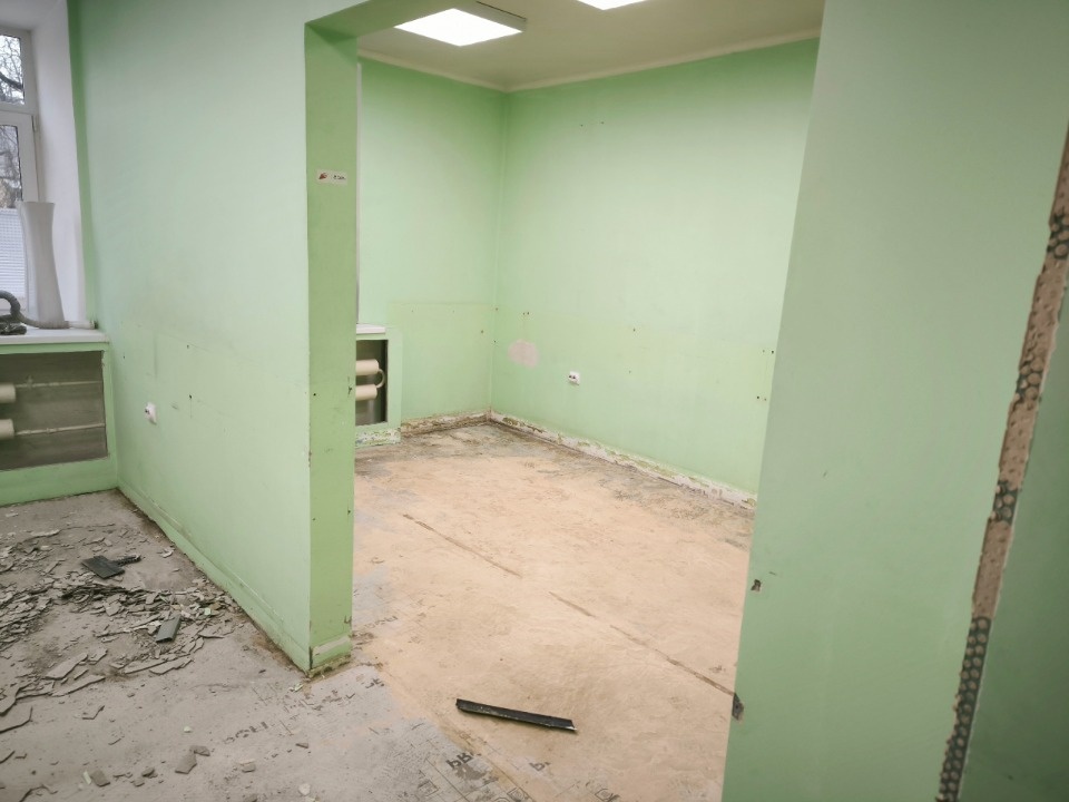 Приемное отделение продолжают ремонтировать в больнице в Великих Луках