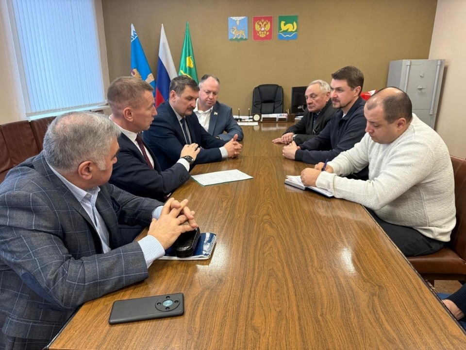 В Куньинском районе прошло совещание по вопросам догазификации поселка Кунья и деревни Ущицы 