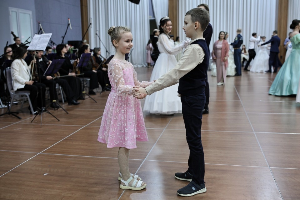 Сретенский бал прошел в Пскове Сретенский бал прошел в Пскове