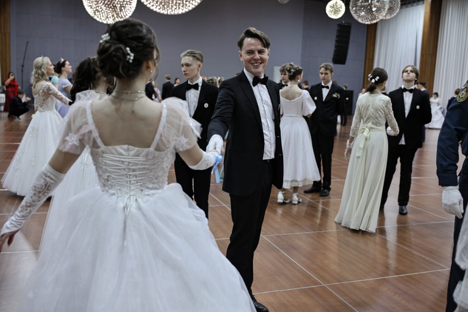 Сретенский бал прошел в Пскове Сретенский бал прошел в Пскове