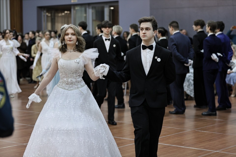 Сретенский бал прошел в Пскове Сретенский бал прошел в Пскове