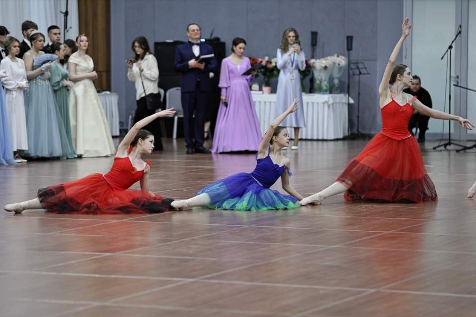 Сретенский бал прошел в Пскове Сретенский бал прошел в Пскове