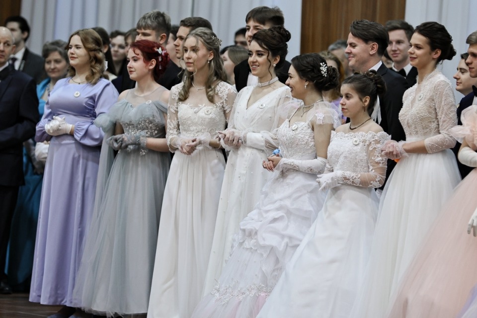 Сретенский бал прошел в Пскове Сретенский бал прошел в Пскове