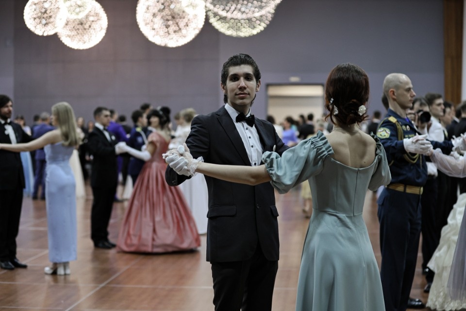 Сретенский бал прошел в Пскове Сретенский бал прошел в Пскове