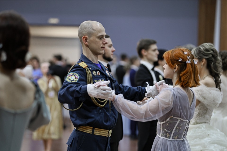 Сретенский бал прошел в Пскове Сретенский бал прошел в Пскове