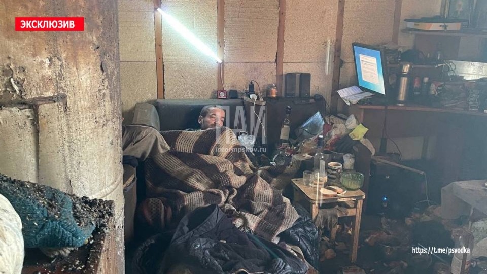 Мужчину нашли в горевшем доме в Опочецком районе 