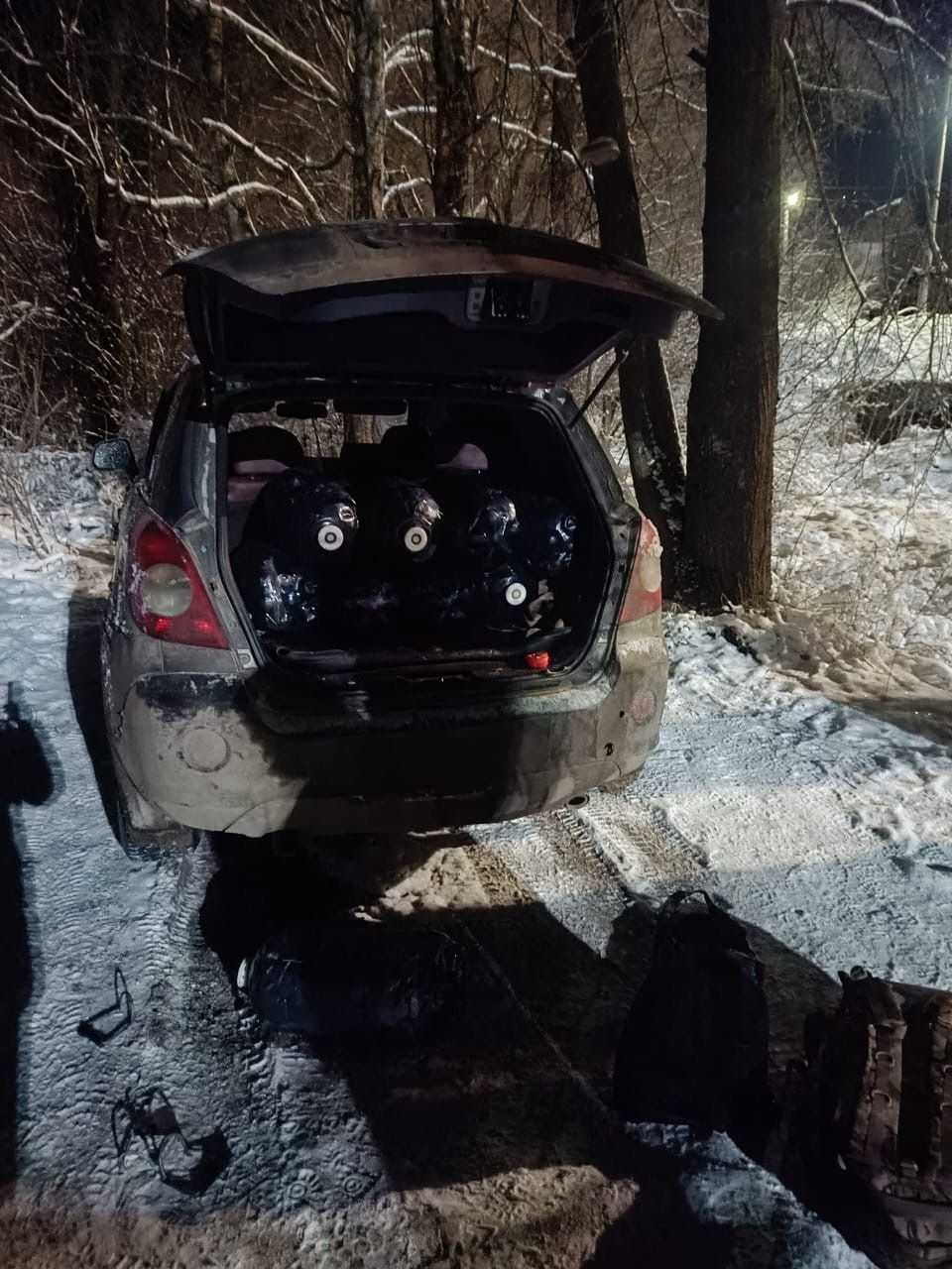 Почти 500 кг топлива слили из локомотива на станции в Дно