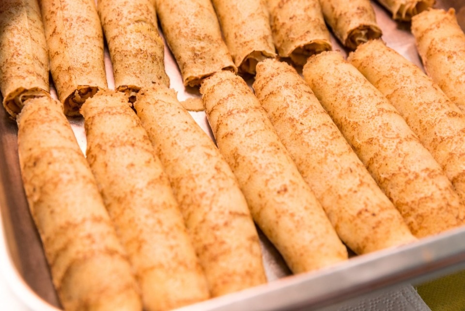 Эксперт рассказал, какие начинки для блинов самые полезные