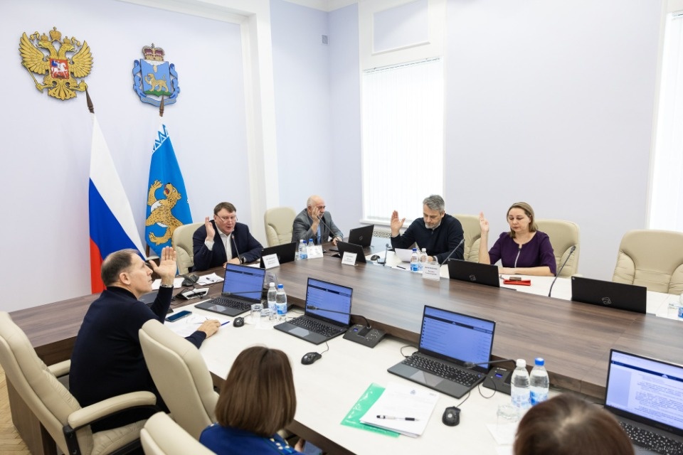 В Псковской области планируют расширить категории получателей региональных мер соцподдержки