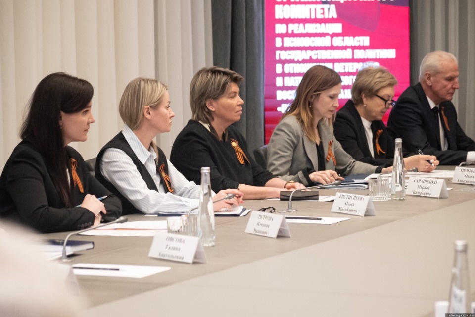 Участие в масштабной реконструкции ко Дню Победы в Пскове примут более 200 артистов