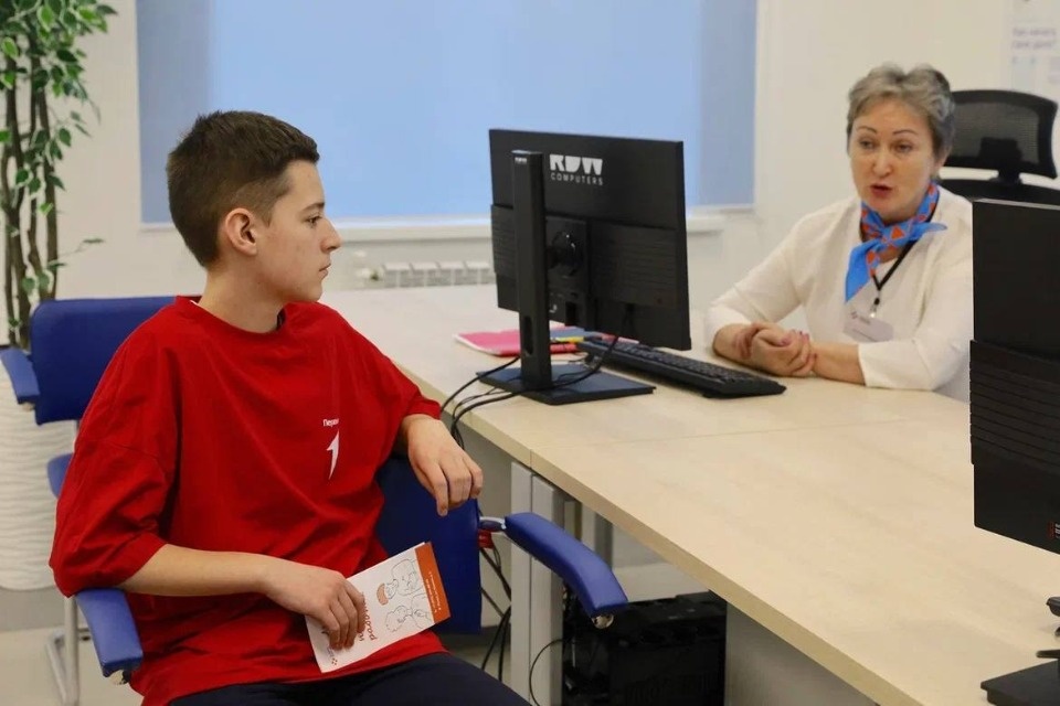 Первый клуб участников СВО и членов их семей открыли в Псковской области Первый клуб участников СВО и членов их семей открыли в Псковской области