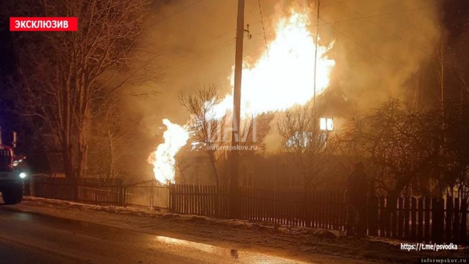 Тело мужчины обнаружили на месте пожара в Стругах Красных Тело мужчины обнаружили на месте пожара в Стругах Красных