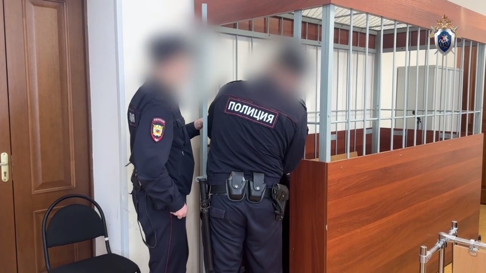 Подозреваемого в попытке покушения на убийство трех человек 23 года назад задержали в Псковской области