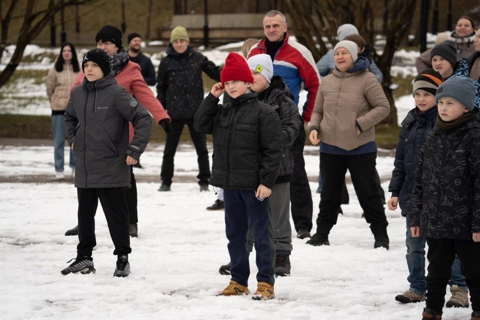 В Пскове прошла массовая зарядка с Героем 