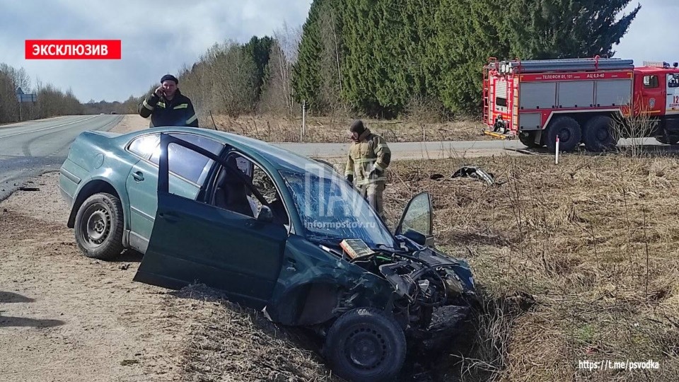 Четыре человека пострадали в результате ДТП в Дедовичском районе