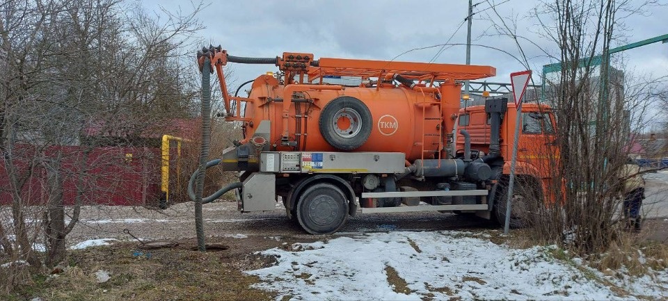  О прорыве канализации у школы №16 в Пскове рассказал глава города